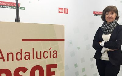 El PSOE de Jaén otorga su IV premio Las Trece Rosas a la vigilante forestal del Plan Infoca María Victoria Flores Tauste