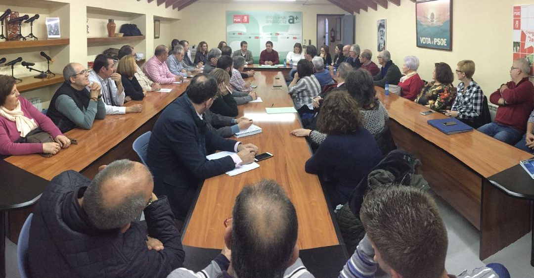 El PSOE se reúne con el movimiento vecinal de Jaén