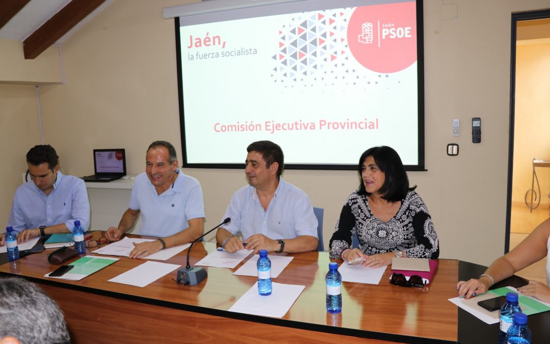 Reyes: “No renunciamos a gobernar en ninguno de los 97 municipios de la provincia de Jaén”