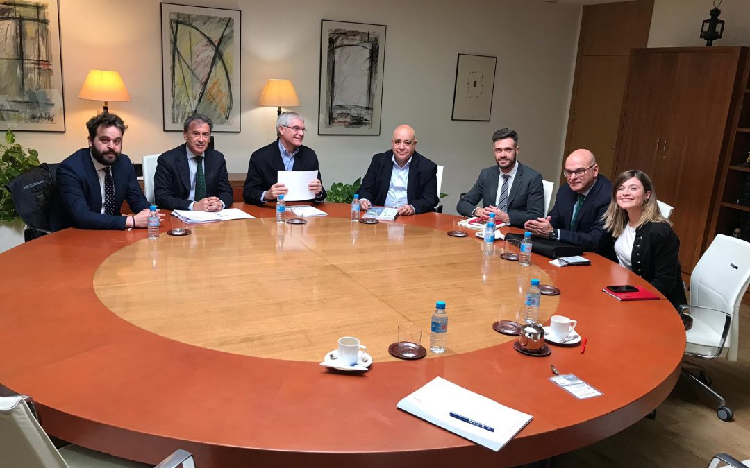 Reunión con Renfe para impulsar mejoras en los servicios ferroviarios de la provincia