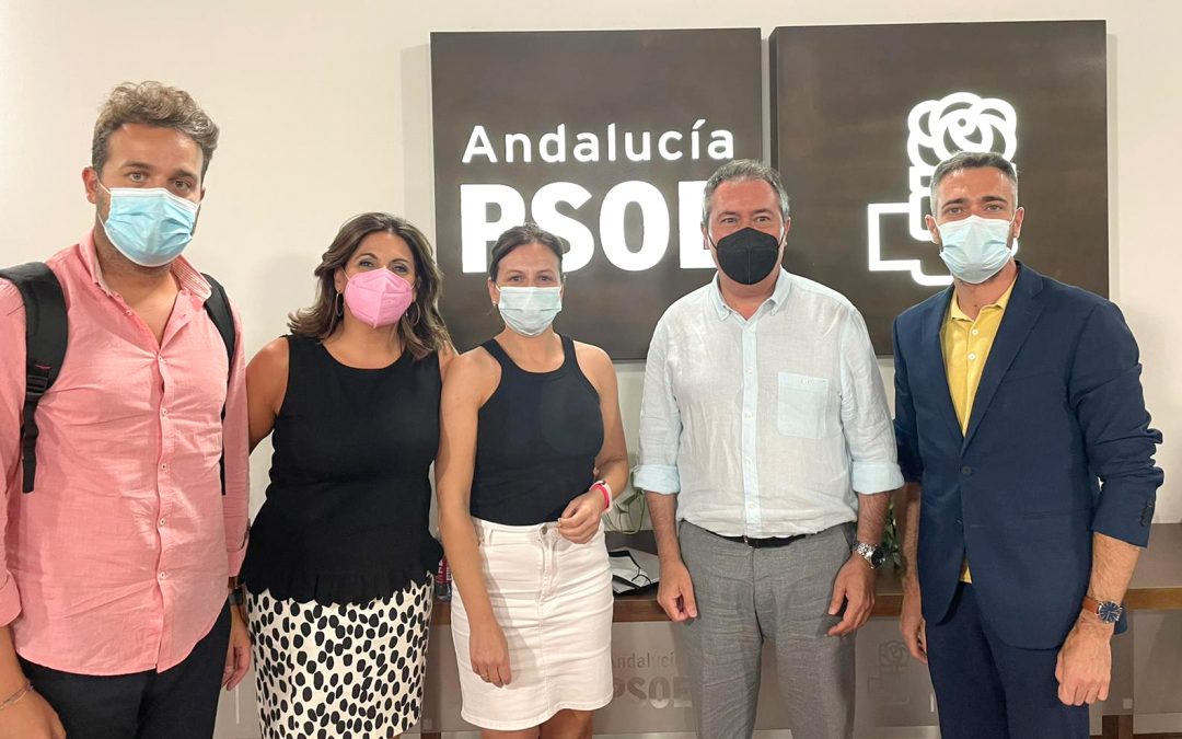 Serrano muestra “el compromiso del PSOE de Jaén para recopilar las reivindicaciones de los jiennenses y trasladarlas a Andalucía”
