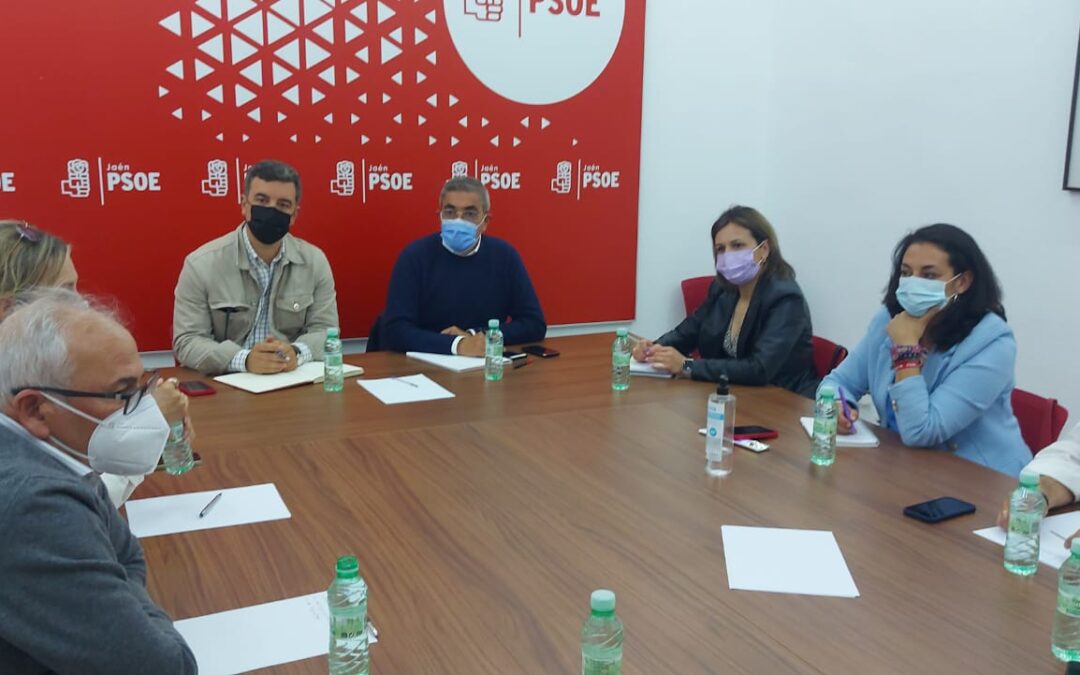 El PSOE se reúne con representantes de la IGP Aceite de Jaén