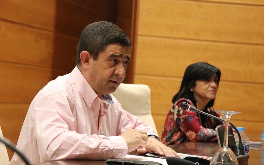 Reyes valora la reforma fiscal de Pedro Sánchez frente a un Moreno Bonilla “que le baja los impuestos a los poderosos”