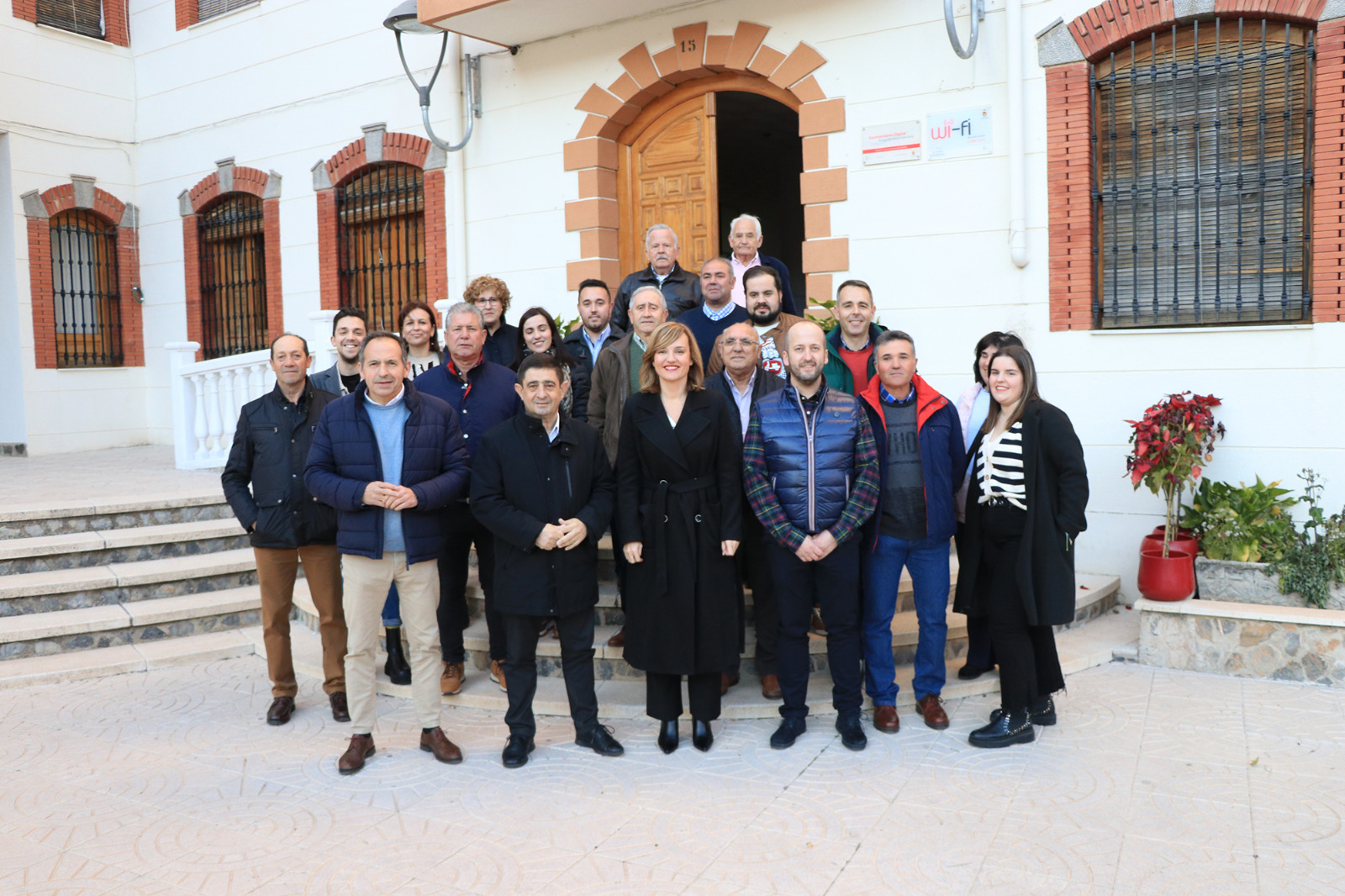 Pilar Alegría visita Fuensanta y mantiene un encuentro con militantes socialistas