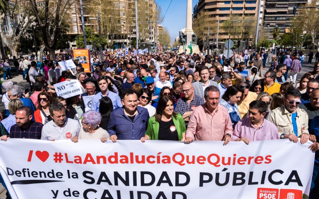 Juan Espadas: “La sanidad pública se defiende, no se vende”