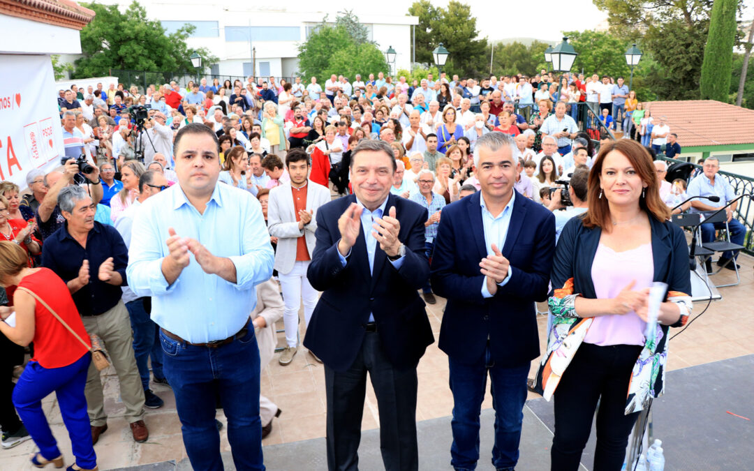 Luis Planas apoya a la “candidatura ganadora” de Emilio Torres en Martos