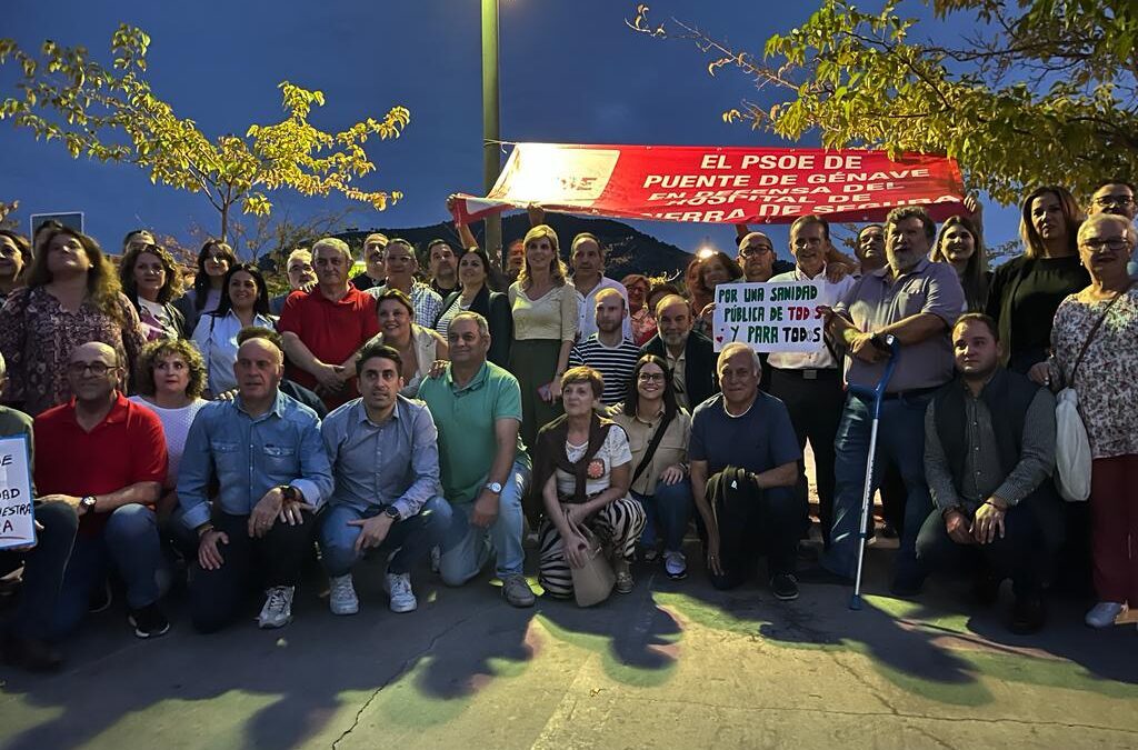 El PSOE secunda la concentración en defensa del Hospital de la Sierra de Segura y de la sanidad pública