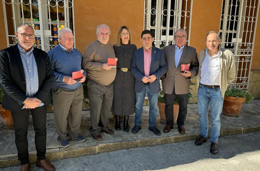 Reyes valora “la fortaleza del proyecto socialista” en el homenaje del PSOE de Escañuela a sus militantes