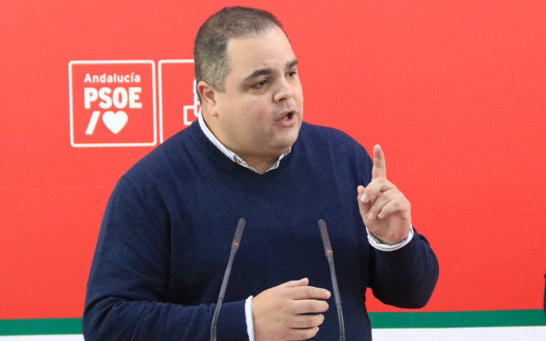 El PSOE denuncia la paralización de la FPE: “Las políticas de empleo de Juanma Moreno siguen en encefalograma plano”