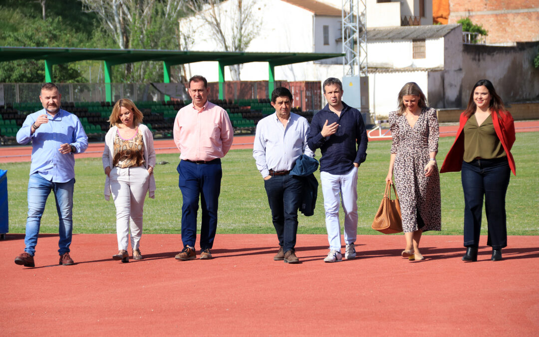 Reyes recuerda que el impulso de las instalaciones deportivas en la capital es fruto del “proyecto de ciudad” del PSOE