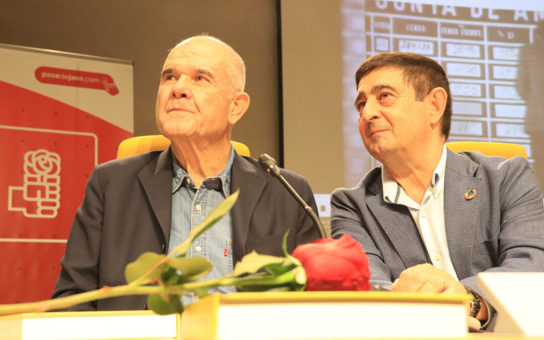 Chaves valora la potencia de la historia del PSOE: “Una organización más que centenaria que se identifica y se confunde con la historia de España”