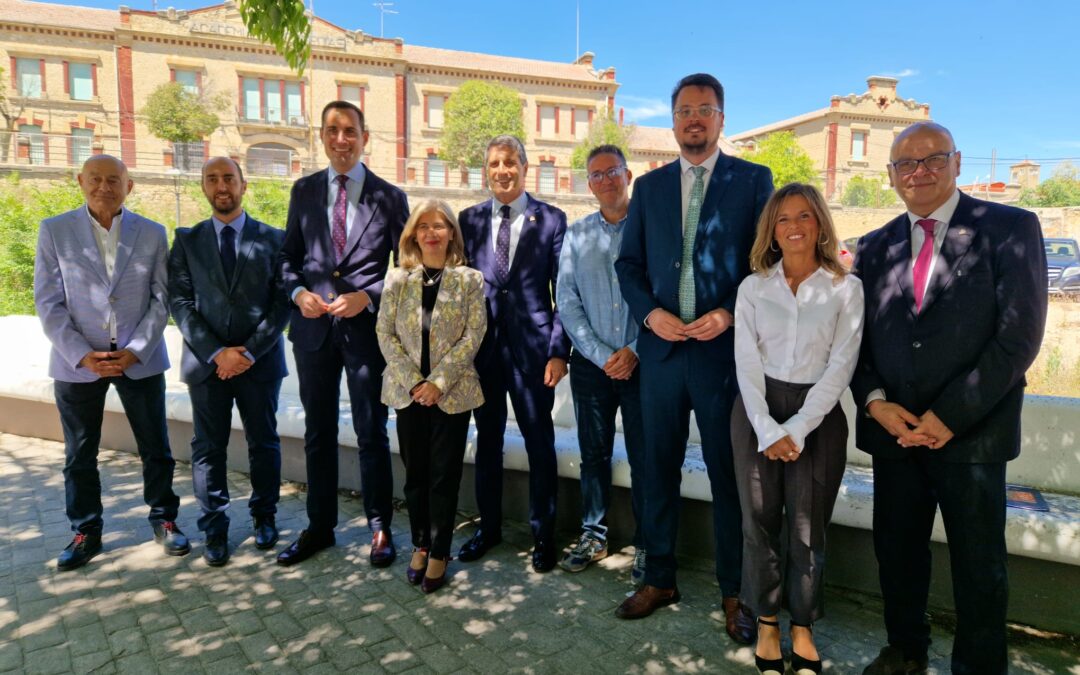 Latorre valora la reapertura de la Academia de Úbeda como un acontecimiento “histórico”