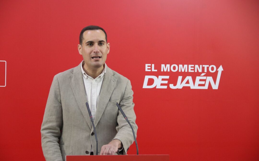 Latorre exige a Juanma Moreno que deje de ponerse perfil en materia de empleo: “¿dónde está el proyecto transformador de la Junta en Jaén?”
