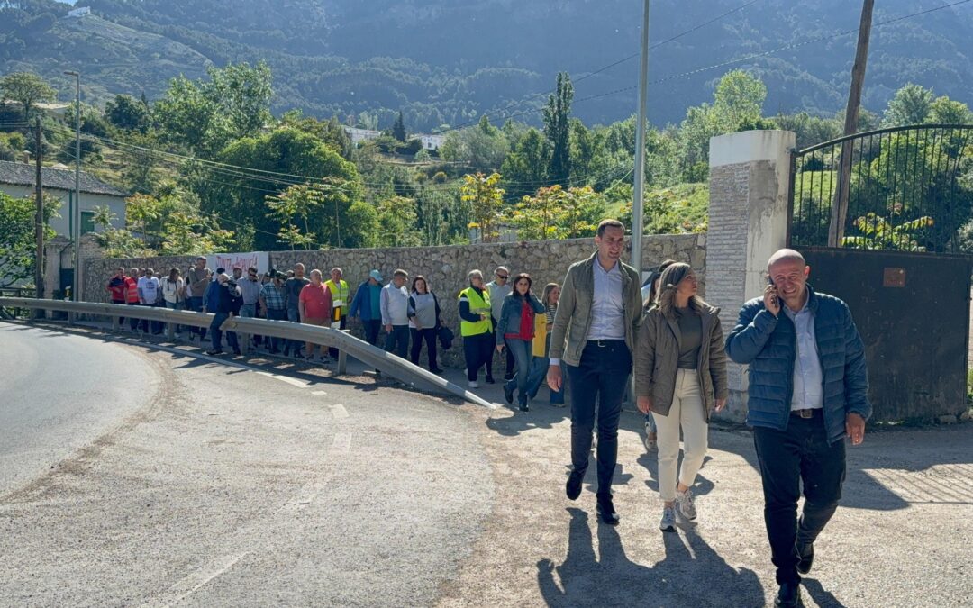 María Márquez denuncia el “crimen” de Juanma Moreno en Cazorla: “La gente se juega la vida en la carretera para recibir Atención Primaria”