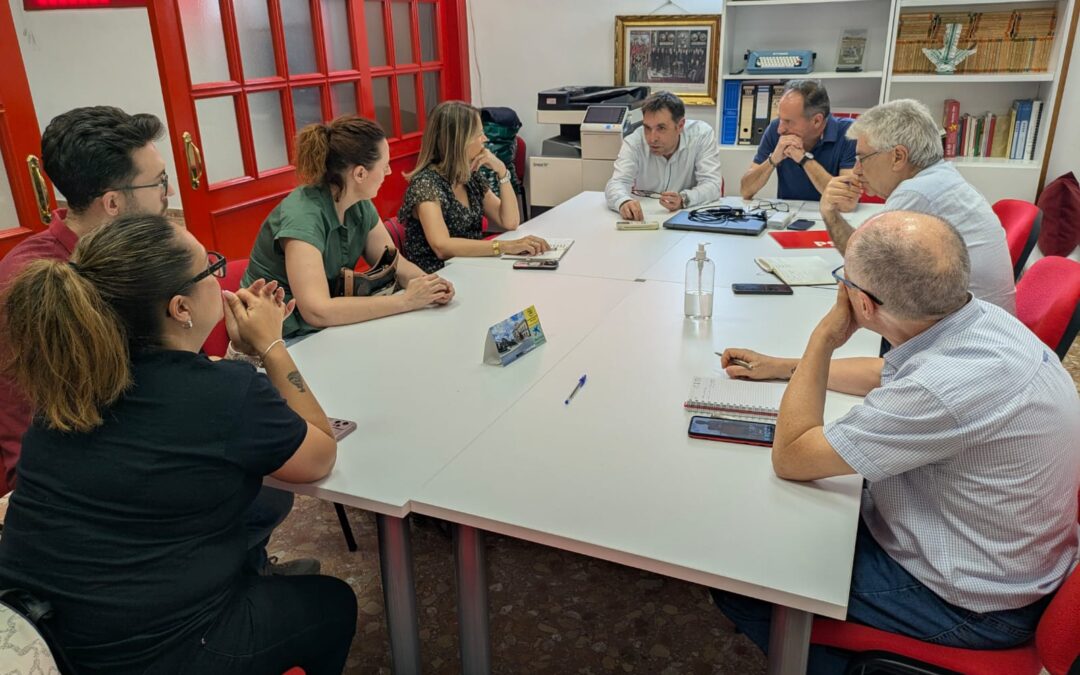 El PSOE exige en el Parlamento la segunda unidad de infantil para el CEIP Colón de Linares