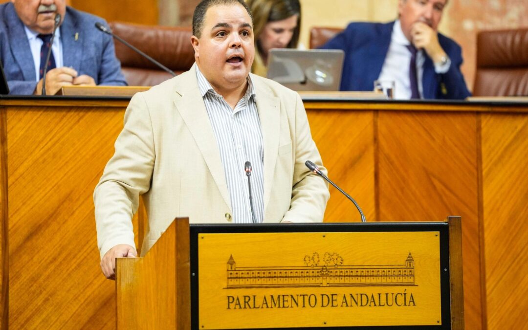 El PSOE lleva al Parlamento el “bochornoso” comportamiento de la Junta con el taller de cáncer de mama en Martos