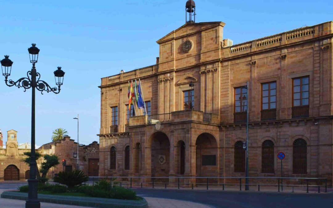 El PSOE alerta del proceso de privatización general en Linares: “Quieren un ayuntamiento paralelo”