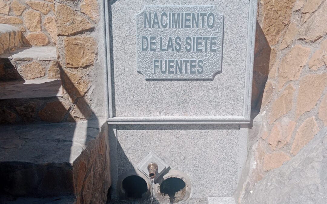 Indignación en la aldea de Cuenca (Hinojares) por la “desastrosa” reforma de una fuente convertida en lápida