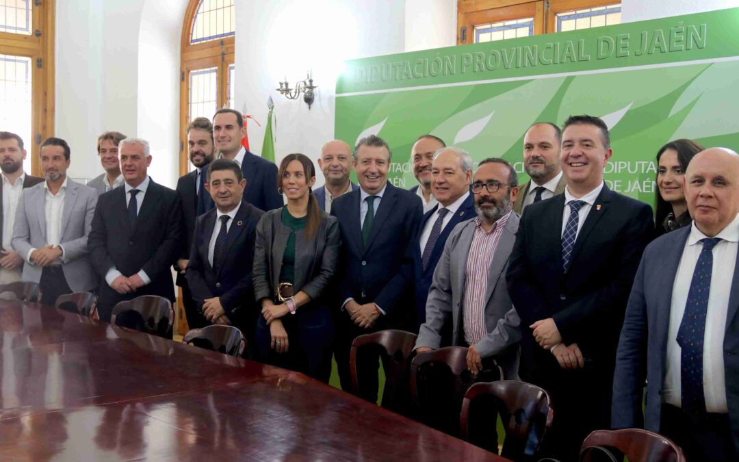 Serrano exige a Pelayo que “deje de utilizar la FEMP para confrontar con el Gobierno de España” y reconozca que las entidades locales están recibiendo la mayor financiación de la historia