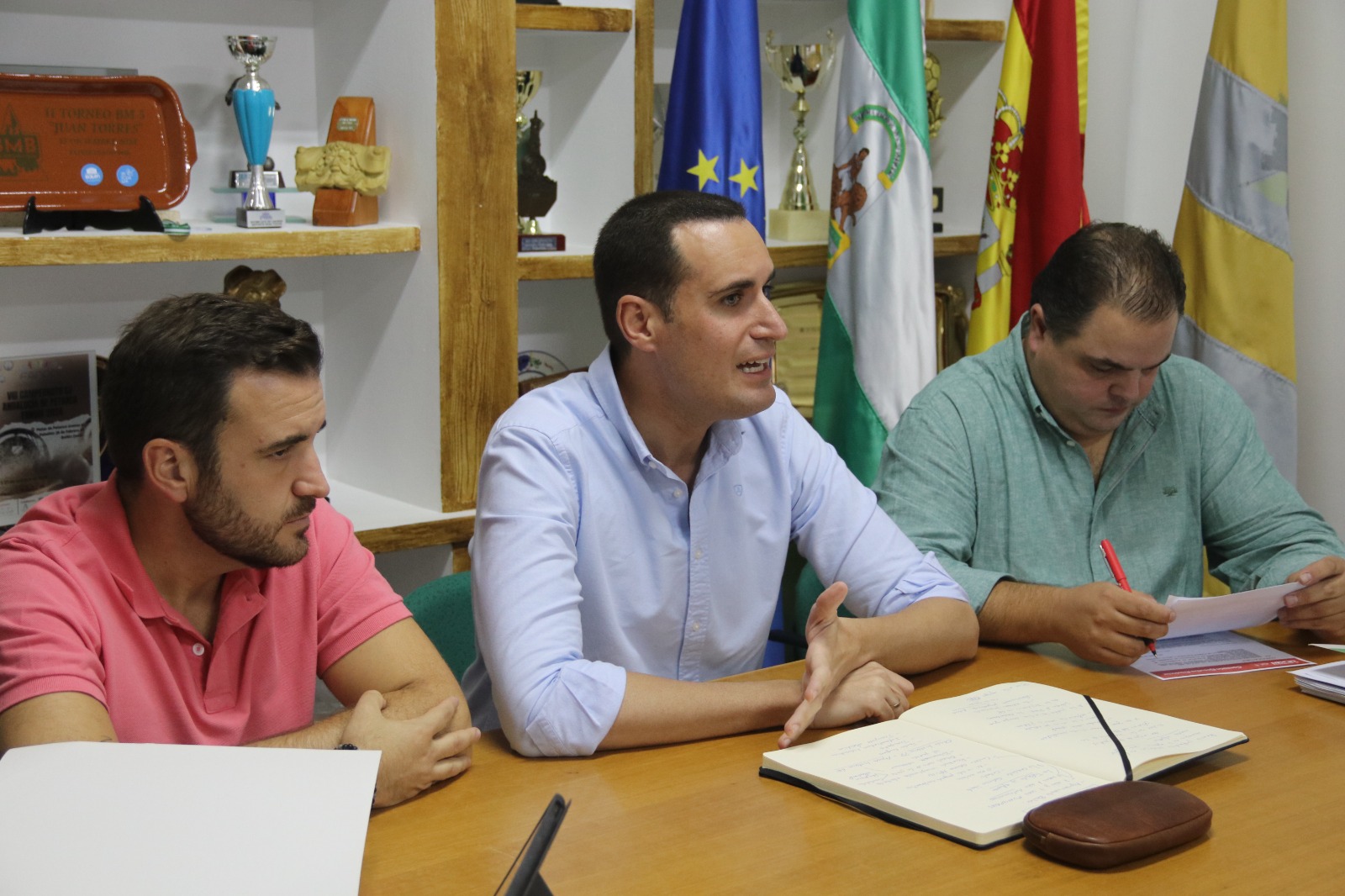 Reunión de agrupaciones en la oposición para preparar los mejores proyectos: “defensa de los servicios públicos y transformación de los municipios”
