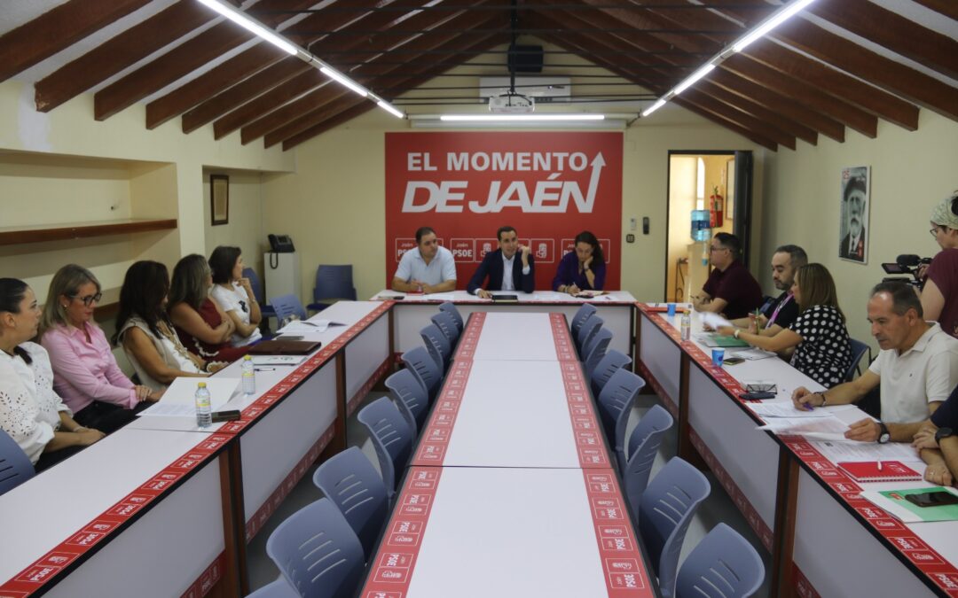 El PSOE propone una bajada generalizada de las ratios en los centros educativos
