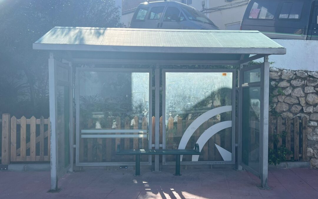 Mágina pierde dos líneas de autobús por “el abandono” de la Junta de Andalucía