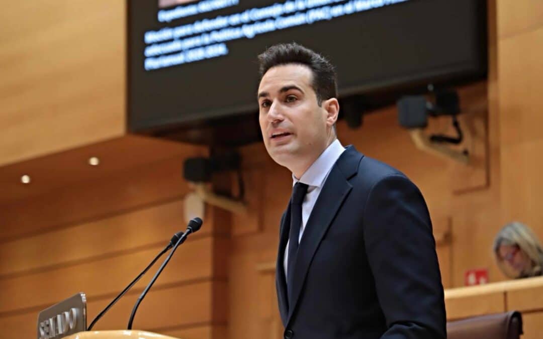 Latorre reitera que es el PP el que tiene que hablar con su grupo para que se retire la primera propuesta de la PAC