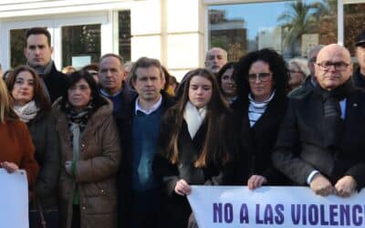 El PSOE secunda el minuto de silencio en repulsa por el asesinato machista de Quesada