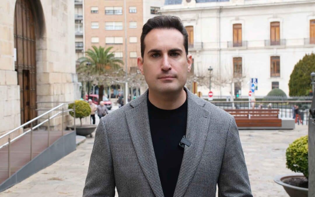 Latorre celebra la subida del salario mínimo a 1.221 euros: “Es una cifra histórica con el sello socialista de este Gobierno”