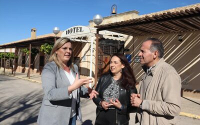 El PSOE acusa a la Junta de “dejar morir” la Hacienda La Laguna de Baeza