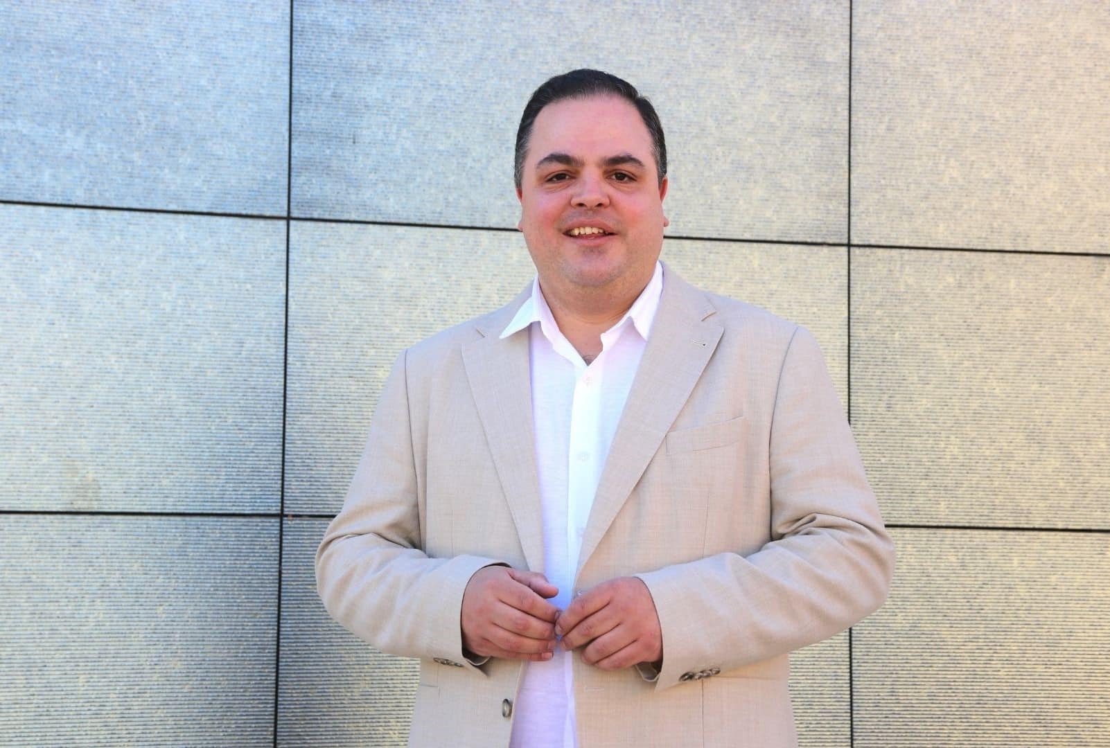 3 - VÍCTOR MANUEL TORRES CABALLERO