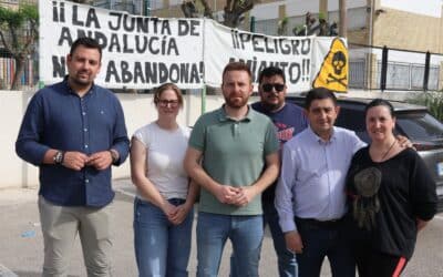 Reyes denuncia que la Junta “sigue sin retirar el amianto” del Colegio de Bedmar