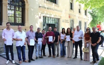 Alcaldes y portavoces reclaman a la Junta que incluya a los 47 municipios que ha dejado fuera de las rebajas fiscales