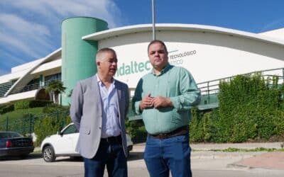 El PSOE denuncia que Moreno Bonilla es “un obstáculo” para Martos y pide a la gente que “se rebele con su voto”