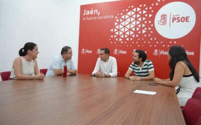 Latorre advierte que PP y Vox “amenazan” la educación pública y el futuro de la juventud